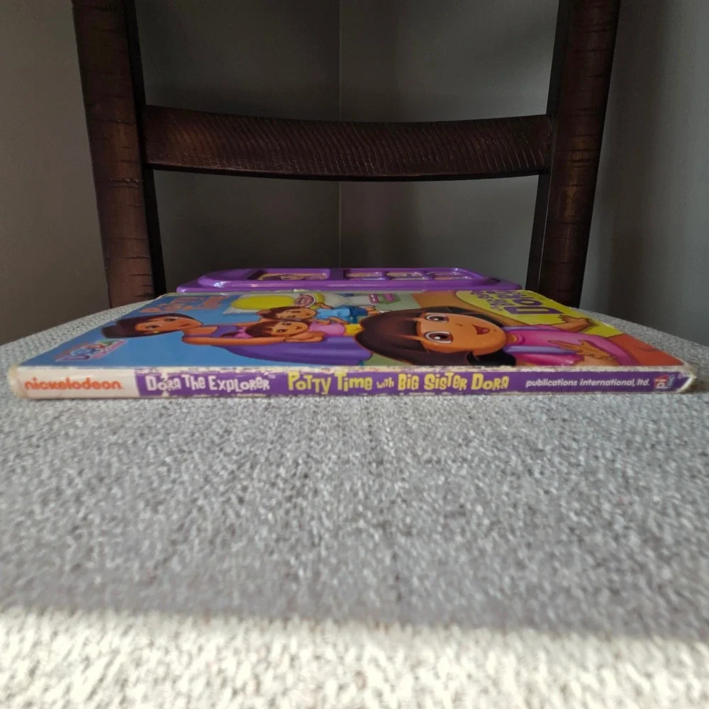 Lot 2 Dora the Explorer Sound Books Potty Time Big Sister & Smile for the Camera